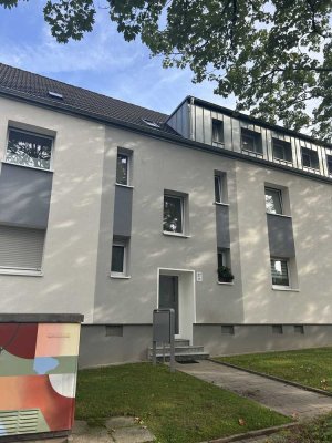 Wir sind auf der Suche nach einem Nachmieter*in für eine schöne Dachgeschoss-Wohnung