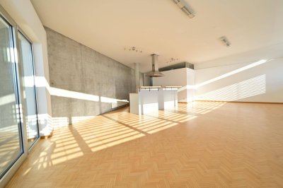 ANIF | 93 m² Wohnkomfort mit beeindruckendem Raumgefühl und Loggia am Grünland