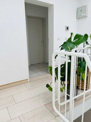 Attraktive  2 ,5 Zimmer Wohnung   im  3 o.G.  Die beste Wohnlage in Grevenbroich.