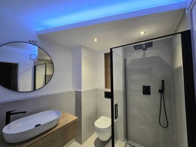 RENOVIERTE, PROVISIONSFREIE UND HELLE 3-ZI.-EG-WOHNUNG