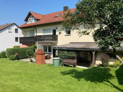 Helle 5-Zi-Wohnung mit sonniger Terrasse, Balkon & Garten