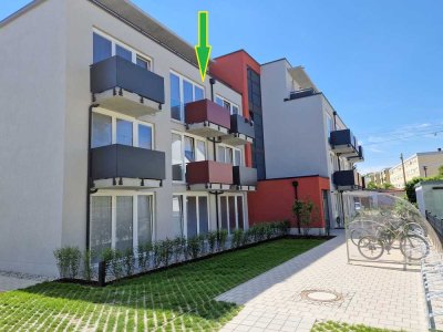 Möblierte, neuwertige 1-Zimmer-Wohnung mit Balkon und Einbauküche Nähe Uniklinikum