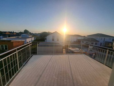 Neubau, exklusive  OG Wohnung mit Garage und 2 Stellplätzen im ZFH nach KFW 40 QNG gebaut