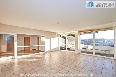 IN GEPFLEGTER WOHNANLAGE - KOMFORT 4-ZIMMER-EIGENTUMSWOHNUNG MIT GÄSTE-WC, LOGGIA, GARAGE UND AUFZUG