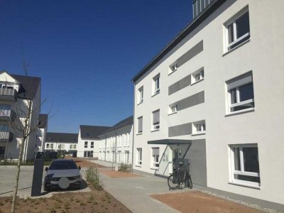 Lichtdurchflutete 3-Zimmer-Wohnung mit Einbauküche und Balkon in Mainhausen