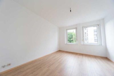 +++ Mitte / Höhscheid +++ Ansprechende 4-Zimmer-Wohnung in optimaler Lage +++