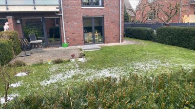 Schicke Erdgeschosswohnung mit Terrasse, Garten und Stellplatz als Kapitalanlage