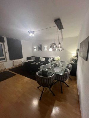 Helle 3,5-Zimmer-Wohnung mit Balkon im 2. OG mit Aufzug in Hockenheim