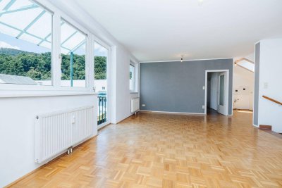 ABSOLUTE RUHELAGE I XL-BALKON (W) I LETZTER STOCK I TG - PLATZ I BADEWANNE I SEHR HELL I PARKETT I FAMILIENFREUNDLICHER GRUNDRISS I AB SOFORT I PROJEKT WOHNEN I