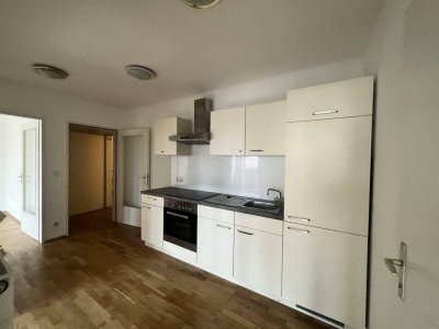 Sanierte, Ideale 3 Zimmer Wohnung, Küche möbliert, WG tauglich - Top 7 ++Videorundgang++