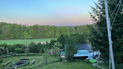WG Partner für einzigartigen  4-Zimmer-Bungalow mit gehobener Innenausstattung und EBK nähe Idstein