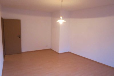Schöne drei Zimmer Wohnung in Limburg-Weilburg (Kreis), Bad Camberg