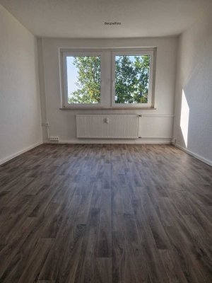 Hier entsteht eine neue sanierte 2 - Raumwohnung 42 m² mit Balkon und Aufzug, verfügbar ab 01.12.25!