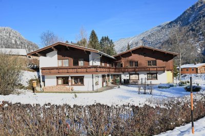 Geräumige Wohnung mit Terrasse und eigenem Dachboden