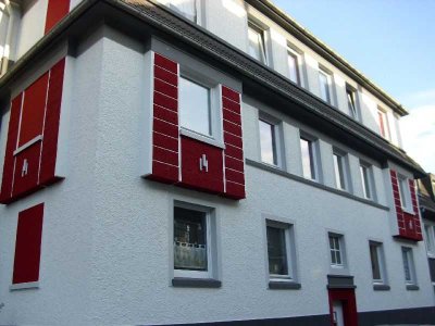 *** Hier wird fleißig gewerkelt! Charmante 3-Raumwohnung in ruhiger Lage! ***