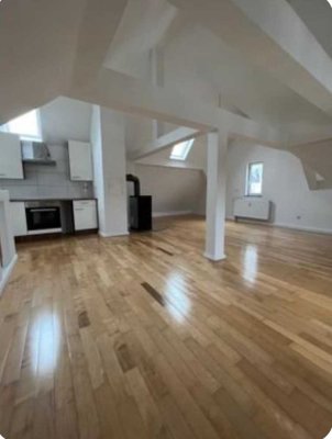 Charmante 3,5-Zimmer-Maisonettewohnung in einem ehemaligen Bauernhaus – Altbauflair trifft modernes
