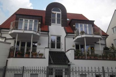 Moderne Komfort-Wohnung mit gr. Balkon, sep. Gäste-WC in neuwertigem Haus in Do-Kirchhörde