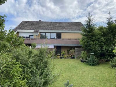 4-Zimmerwohnung mit Balkon, neuem Badezimmer und Einbauküche!