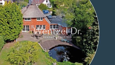 Historisches Reetdachhaus mit Traumgrundstück zum Kauf in Barsbüttel - Wentzel Dr.