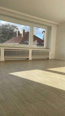 Platz zum Leben: Helle Wohnung mit Wohlfühlbalkon