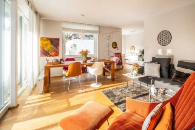 Kernsanierte Wohnung auf wunderschönem weitläufigem  Grundstück in Blankenese