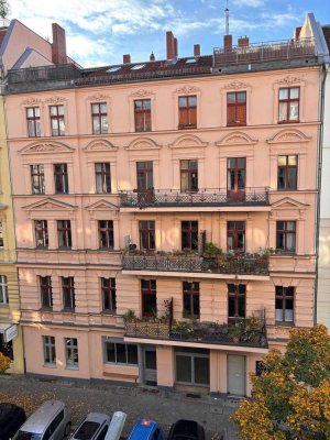 Provisionsfrei, 1-Zimmer Wohnung, am Rathaus Schöneberg,komplett renoviert