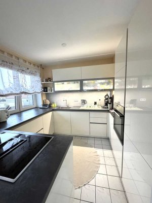 Bestlage Gernlinden, sonnige, schöne 3,5 Zi-Whg, ca.105m2, mit großem Balkon u. Garten, Einzelgarage
