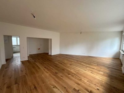 Wohnen mit Stil: Helle Citywohnung mit Terrasse & Tageslichtbad