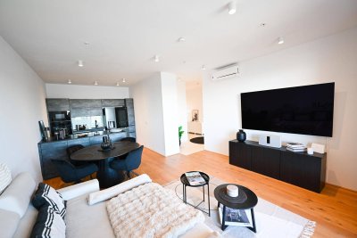 Neuwertige Penthousewohnung im TABA-Tower mit Balkon und Concierge Service über den Dächern von Wien