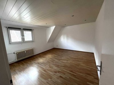 Helle, sehr gut geschnittene 3-Zimmer Wohnung, Kotten