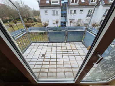 FREI!  Top Lage bei Siemens mit Balkon und EBK