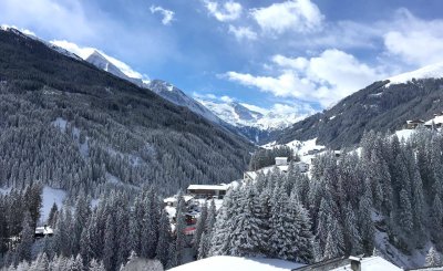 TOP LAGE - im Skigebiet! Einzigartige, große, sonnige Wohnung in Tux, Zillertal (Österreich) – Panorama-/ Gletscherblick, Provisionsfrei