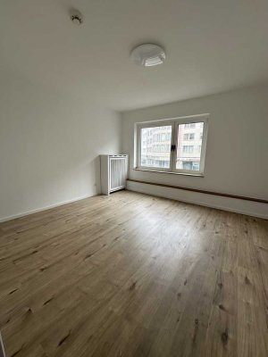 Frisch sanierte 2 Zimmer Wohnung