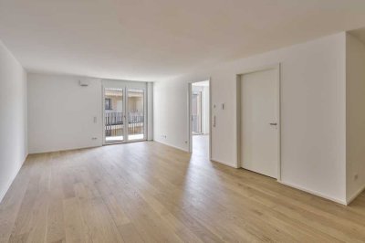 ERSTBEZUG - Charmante 2-Zi-Wohnung mit Holzboden und Balkon