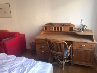 Voll möblierte großzügige 5-Zimmer-Wohnung mit Balkon in Münster-Mauritz-Mitte, ideal für WG