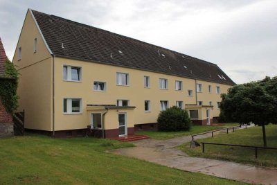 3-Raum Wohnung! Grüne ruhige Lage in gemütlicher Umgebung!