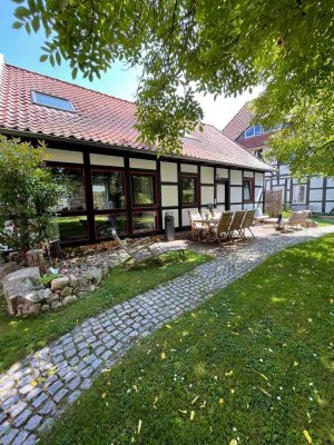 Individuelles Reihenendhaus - stilvoll, großzügig, neuwertig