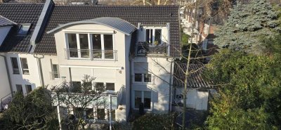 Schönste Wohnung in Hamm mit Terrasse höchste Qualität, Parkett + Granit + Carport