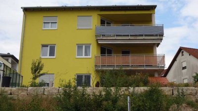 Moderne 4-Zimmer Wohnung mit Balkon in Lonnerstadt