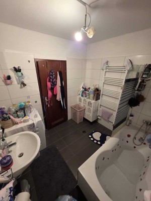 Kapitalanlage: Attraktive, vermietete 4- Zimmer- Wohnung