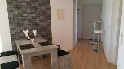 Charmante sonnige Teilmöblierte- Wohnung 2 Balkone