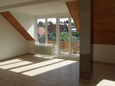 Hübsche,  helle Dachgeschosswohnung in Schondorf am Ammersee