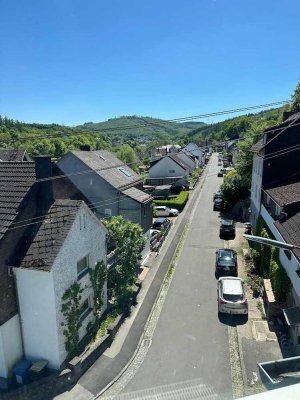 Großzügiges Mehrfamilienhaus mit 4 Einheiten, großer Terrasse & Garten – zentral in Betzdorf