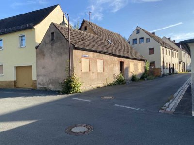 Denkmalgeschütztes, ehemaliges Wohnstallhaus zum Sanieren