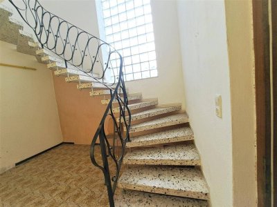 +++WEINVIERTEL+ TOP LAGE, TOP GELEGENHEIT +2 HÄUSER + IDEAL FÜR 2 FAMILIEN + INKL. GESCHÄFTSLOKAL ehemaliger Metzgerbetrieb mit großem Potenzial +40 MINUTEN VON WIEN ENTFERNT