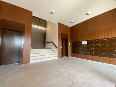 Exklusive 4-Raum-Wohnung mit lux. Innenausstattung mit Balkon und EBK - furnished (July' 26 onwards)