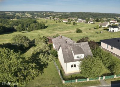 „Wohnen, wo andere Urlaub machen – Mehrfamilienhaus mit Fernblick im Thermenland“
