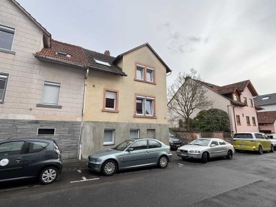 Doppelhaushälfte mit lauschigem Garten