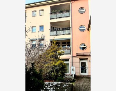 Für FIRMEN - Möblierte 3-Raum-Wohnung inkl. Stellplatz nahe Hauptbahnhof Cottbus!