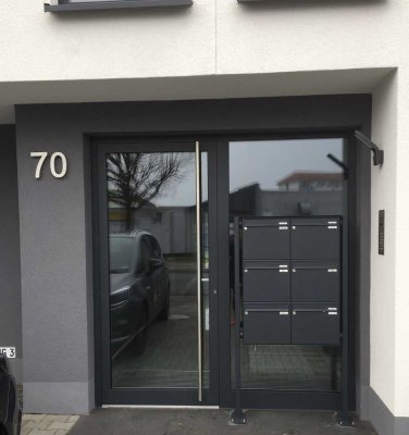 Schöne und neuwertige 3-Raum-Wohnung mit gehobener Innenausstattung mit Balkon in Düren